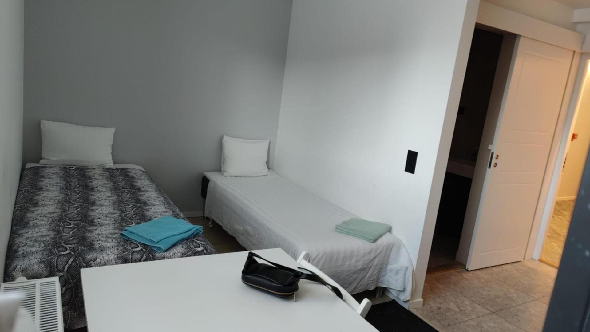 2- Bed Apartment In Sollentuna Esterno foto
